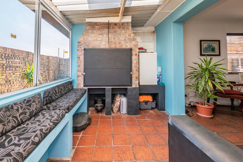 To Let 2 Bedroom Property for Rent in Costa Da Gama Western Cape